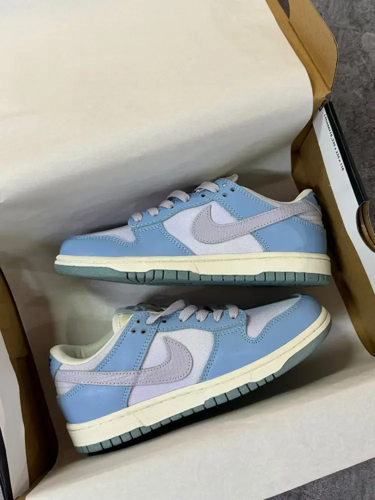 Sb Dunk “Blue Airbush”