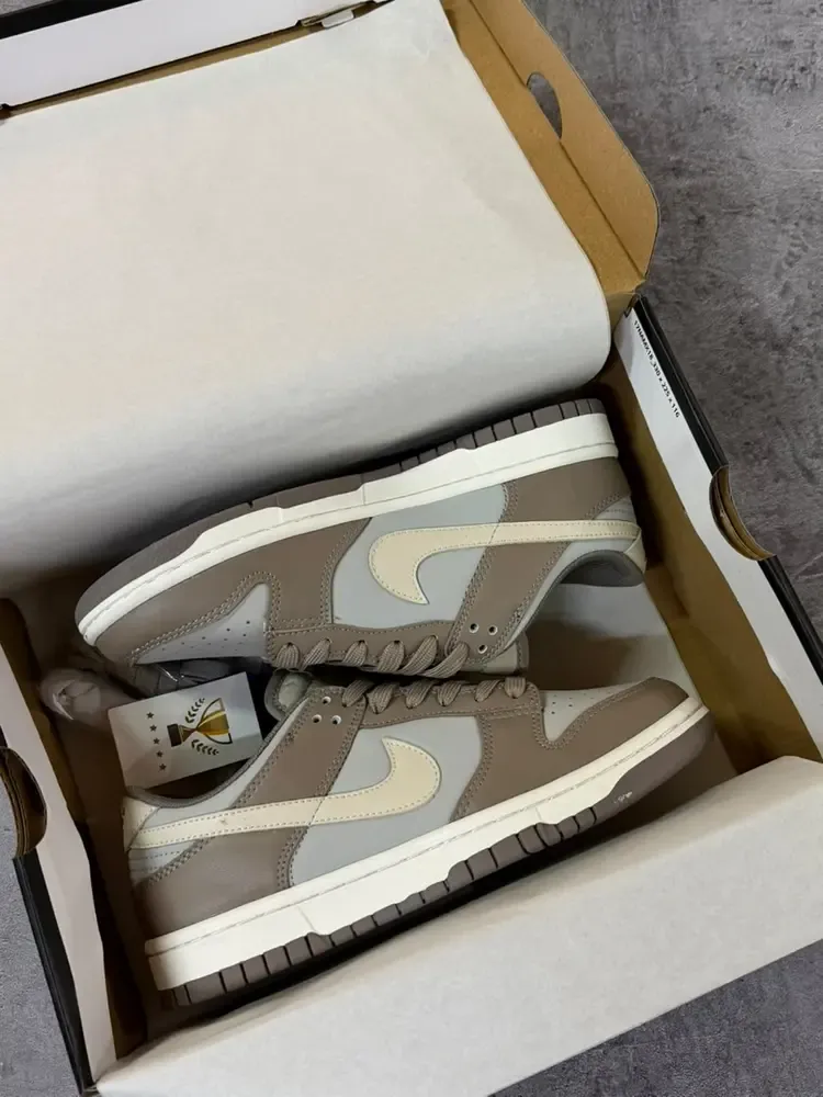 Dunk Low Bone "Beige"