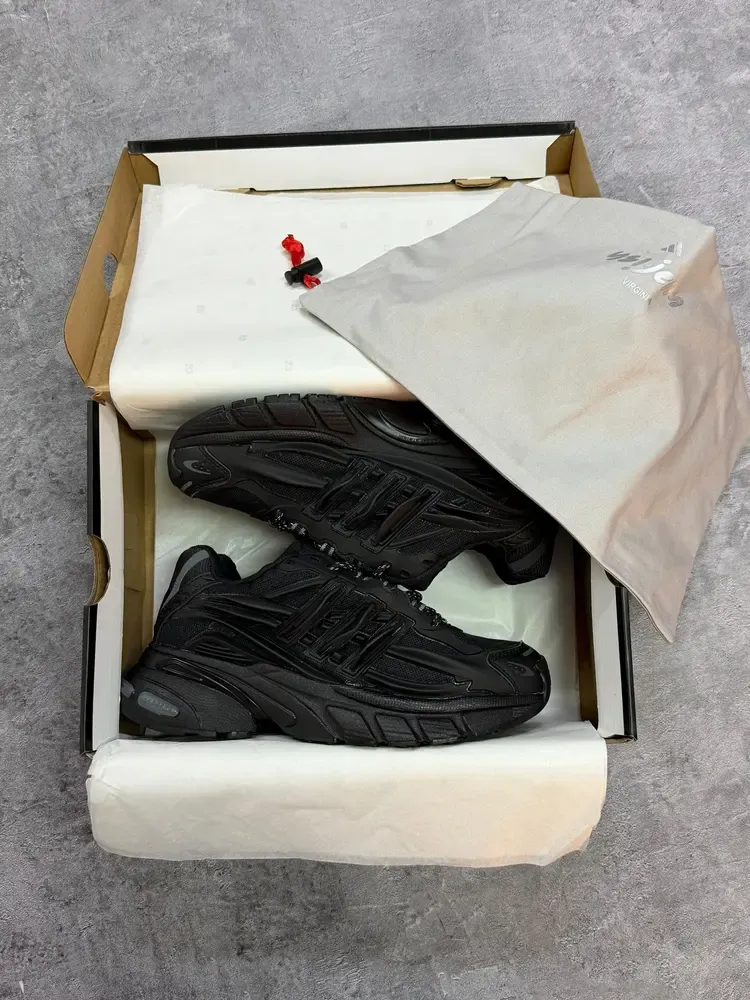 AdiStar Jellyfish "All Black"