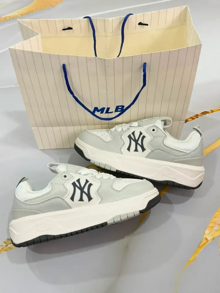 MLB Chunky Curve Liner "White Grey"