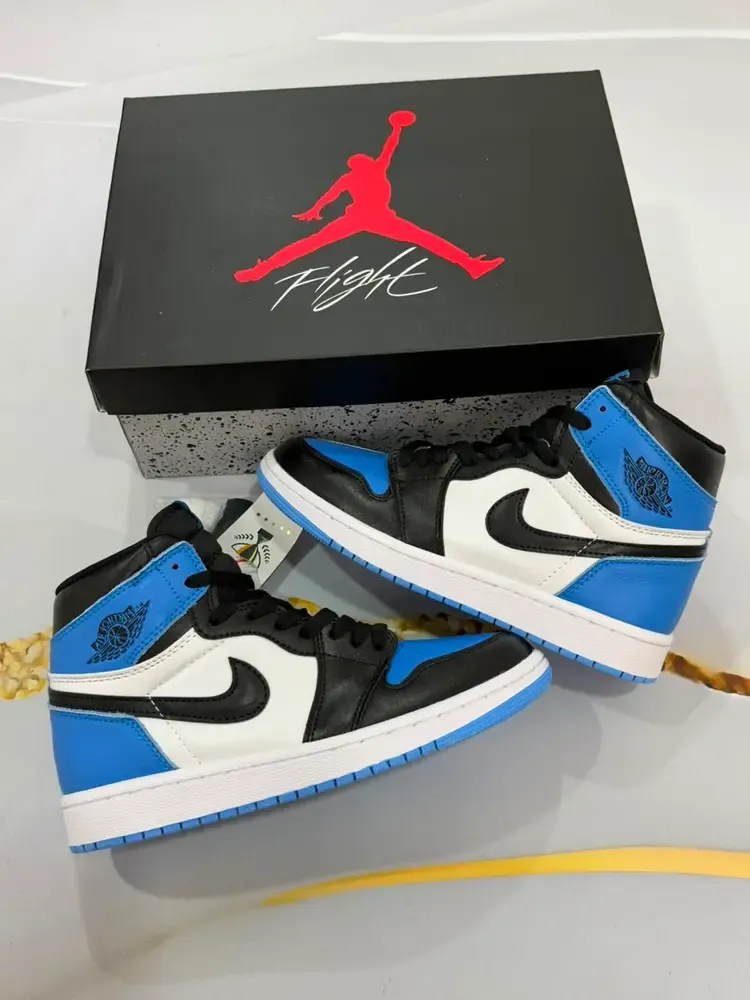 Jordan Retro 1 "University Blue"