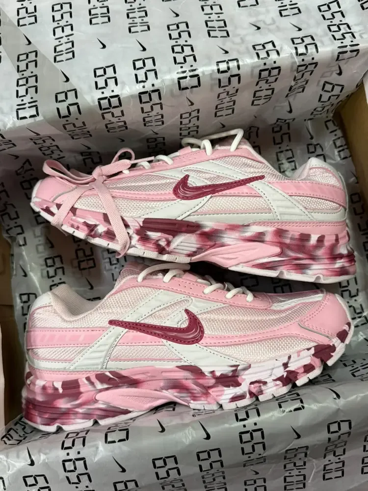 Nike Initiator "Pink Custom"