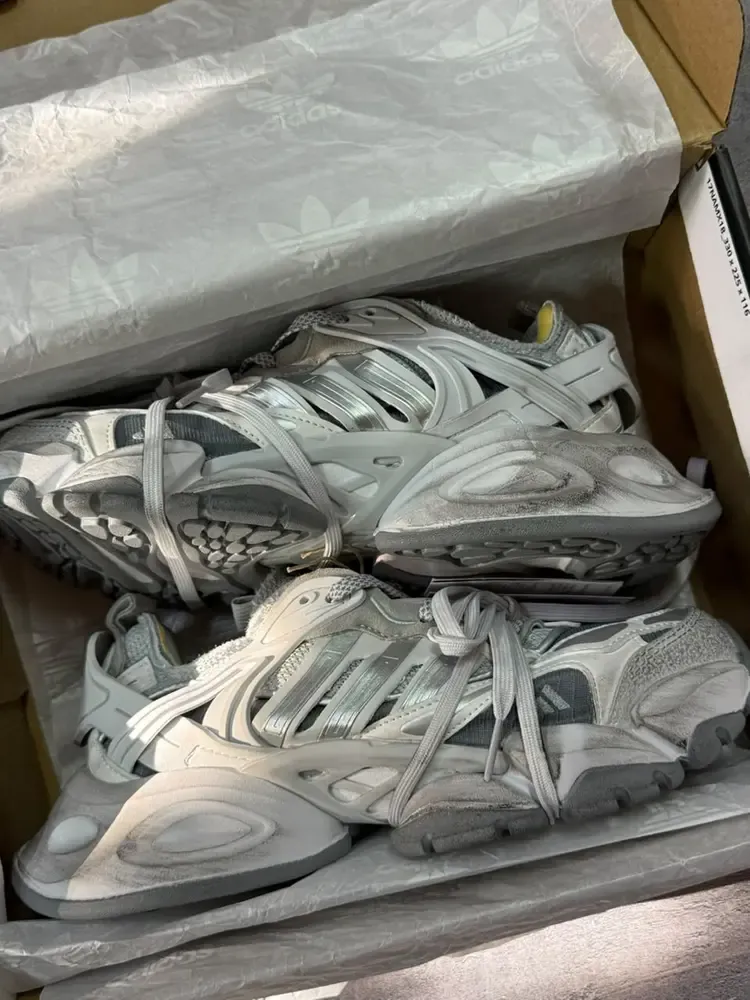 Adidas XLG Runner Deluxe "Grey Metallic"